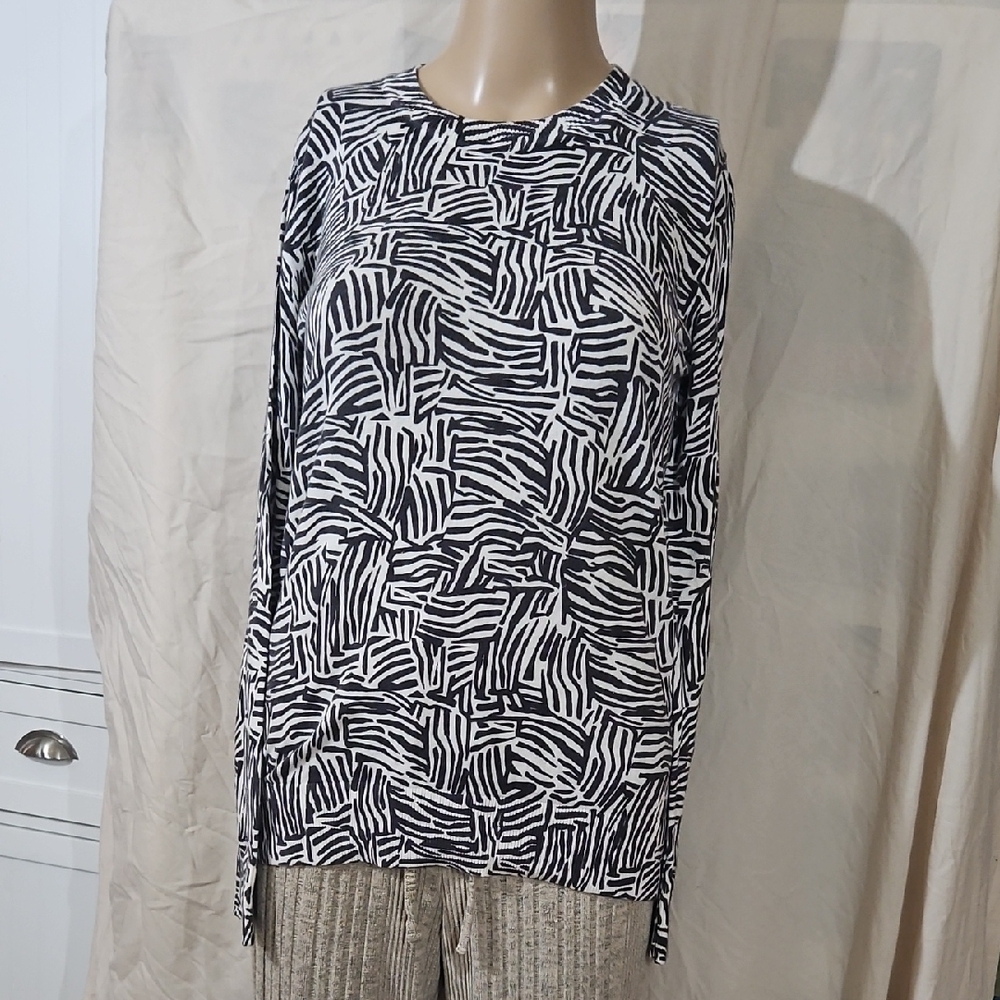 Banana Republic Monochrome Patterned Long Sleeve Top